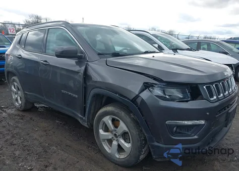 2019 Jeep Compass Latitude 4X4 from USA, damaged, VIN 3C4NJDBB0KT742445
